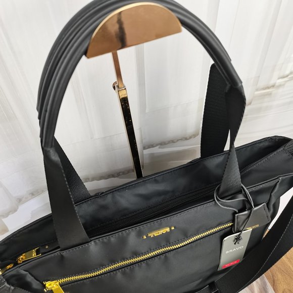 TUMI Voyageur Sidney Nylon Business Tote/Laptop bag - Picture 5 of 15